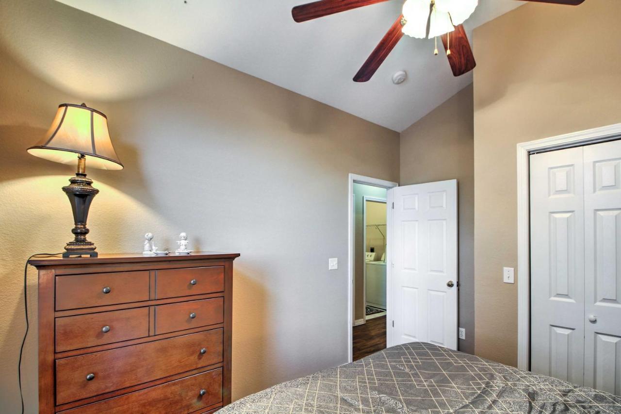 Branson Home With Deck Walk To The Strip And Creek! Eksteriør billede